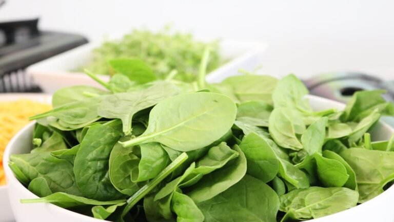 types of spinach